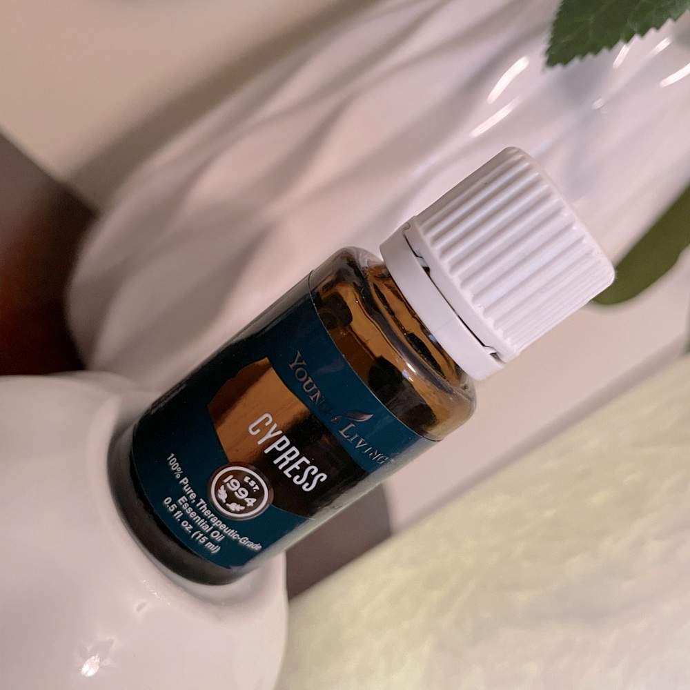 $4.99 SHIPPING! NEW CYPRESS 15ml Essential Oil.Buy any other item, get FREE SHIP - Picture 3 of 4